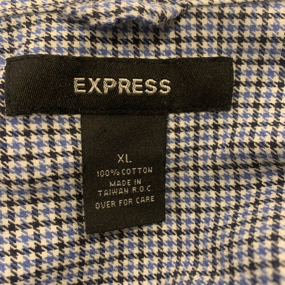Express button up shirt - Picture 3 of 3